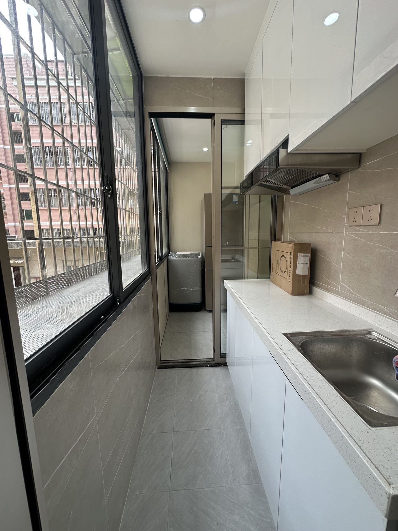 1750501076857178.jpg 2b426a47eda5455ad97e7fa540556425.jpg