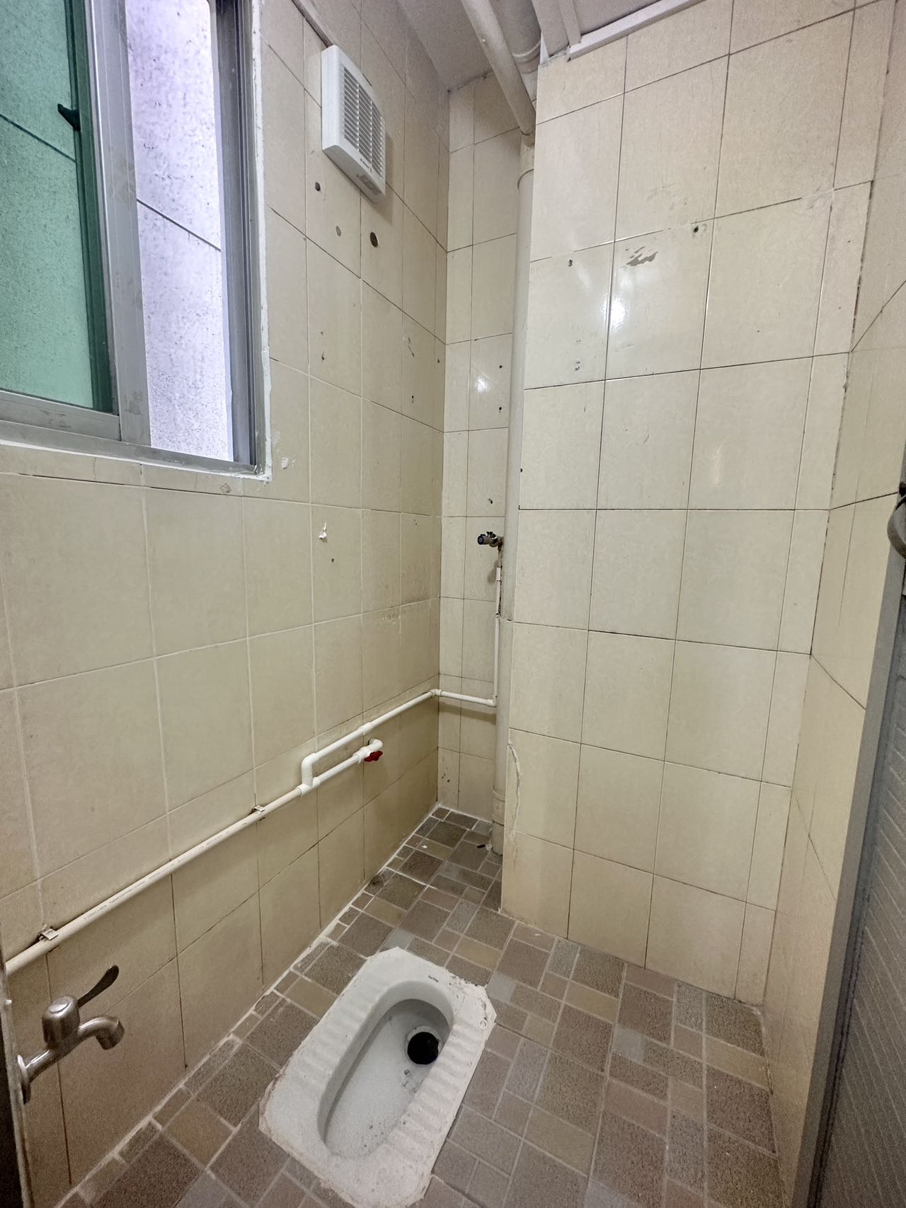 b44230abc369b0e1f34a0e044f527ecd.jpg